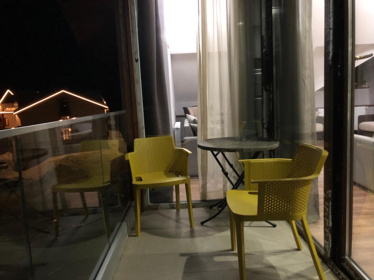 Duplex In New Near Gondola Appartement
